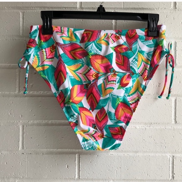 Gianni Bini Large high waisted swimsuit - Picture 5 of 8